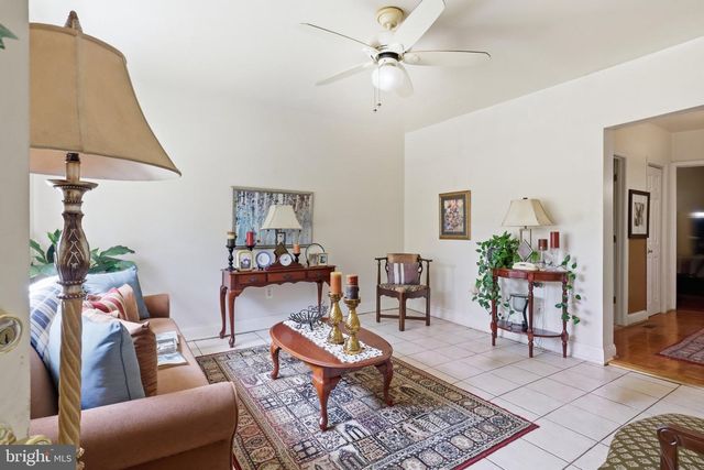 1724 CAPITOL NE, Washington, DC 20002