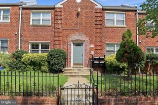 1724 CAPITOL NE, Washington, DC 20002