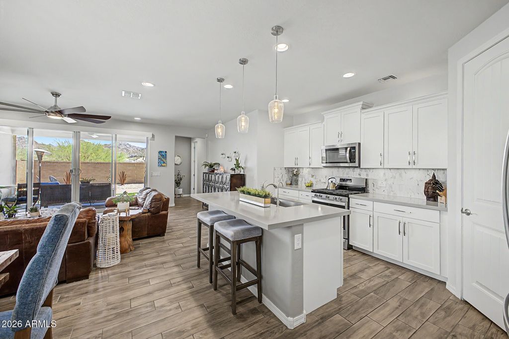 16773 W Paseo Way, Goodyear, AZ 85338 — photo 2