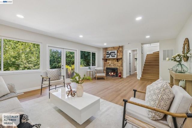 24818 Saint Luke Ct, Hayward, CA 94541