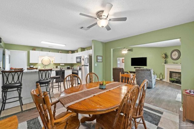 2004 Coral St, Pensacola, FL 32506
