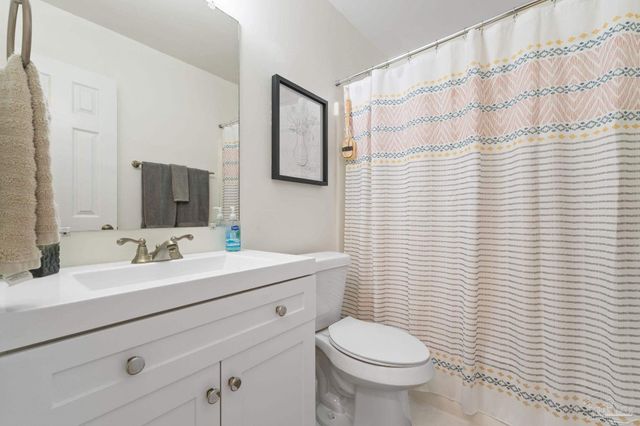 2004 Coral St, Pensacola, FL 32506