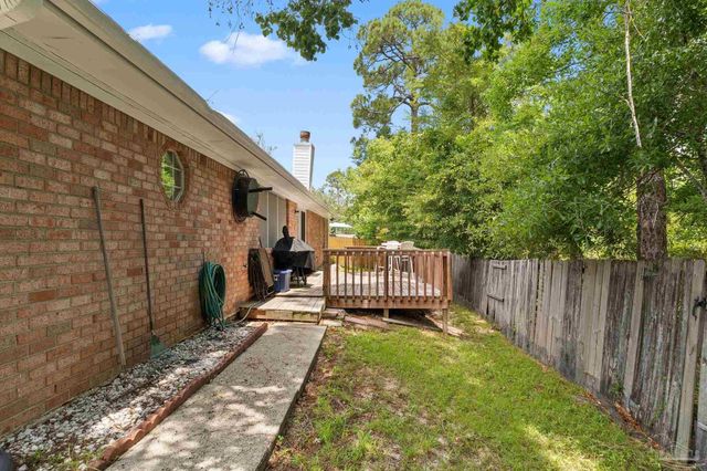 2004 Coral St, Pensacola, FL 32506