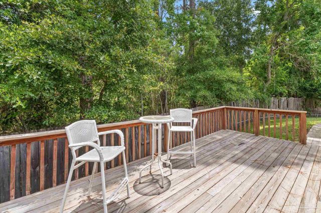2004 Coral St, Pensacola, FL 32506