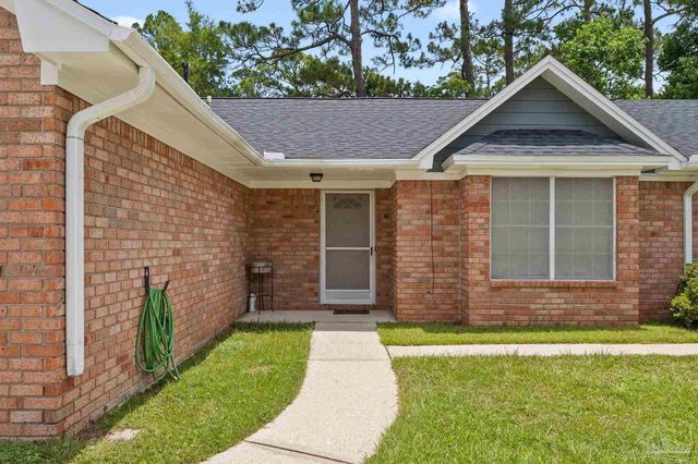 2004 Coral St, Pensacola, FL 32506
