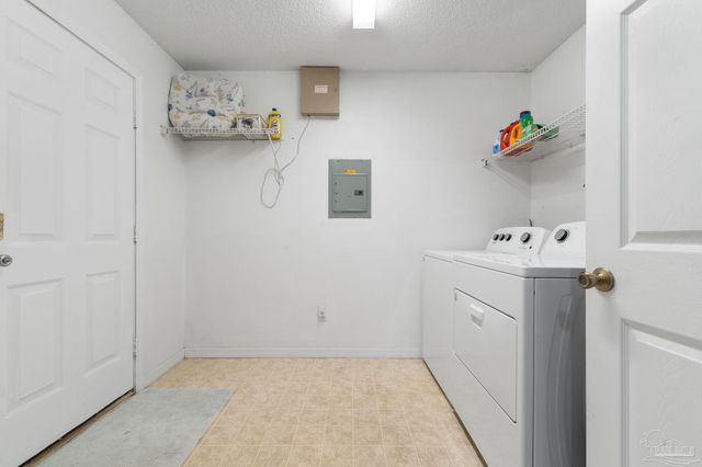2004 Coral St, Pensacola, FL 32506