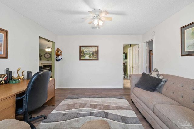 2004 Coral St, Pensacola, FL 32506