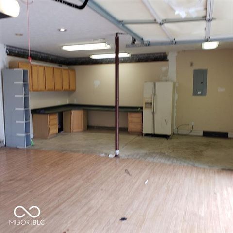 280 Myers Lake Drive, Noblesville, IN 46062