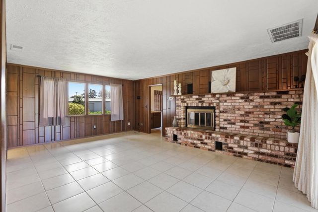 10400 Siefker Ct, Elk Grove, CA 95624