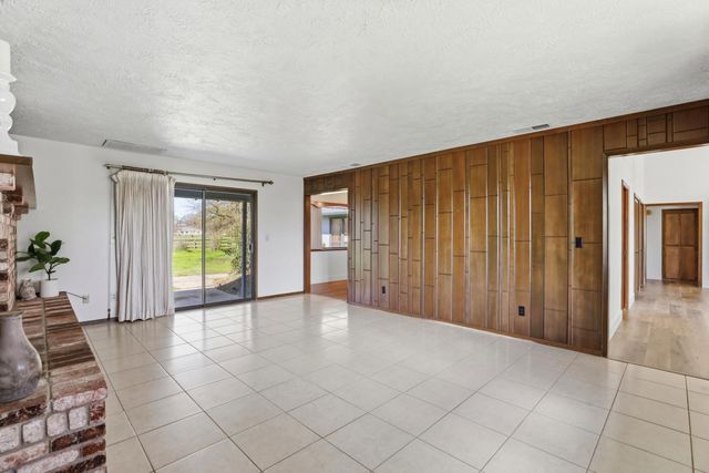 10400 Siefker Ct, Elk Grove, CA 95624