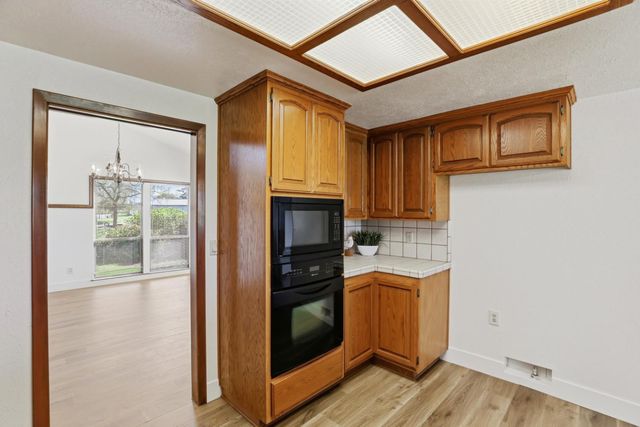 10400 Siefker Ct, Elk Grove, CA 95624