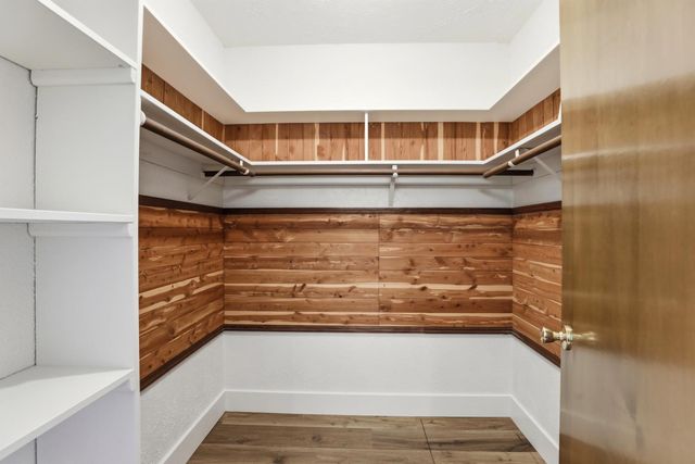 10400 Siefker Ct, Elk Grove, CA 95624