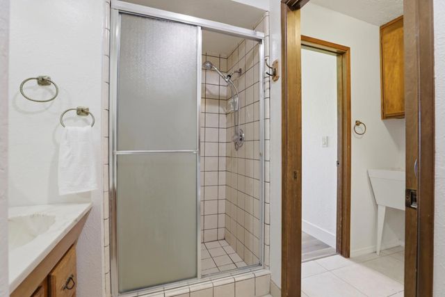 10400 Siefker Ct, Elk Grove, CA 95624