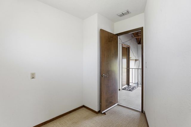 10400 Siefker Ct, Elk Grove, CA 95624