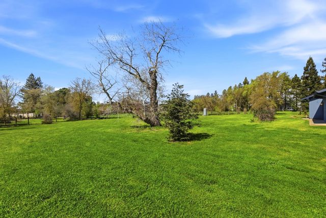 10400 Siefker Ct, Elk Grove, CA 95624