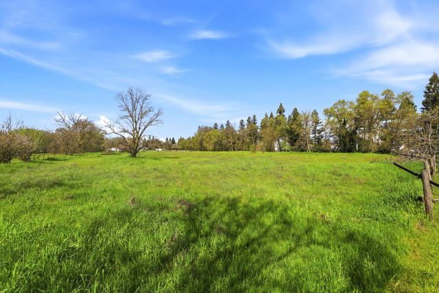 10400 Siefker Ct, Elk Grove, CA 95624