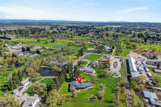 10400 Siefker Ct, Elk Grove, CA 95624