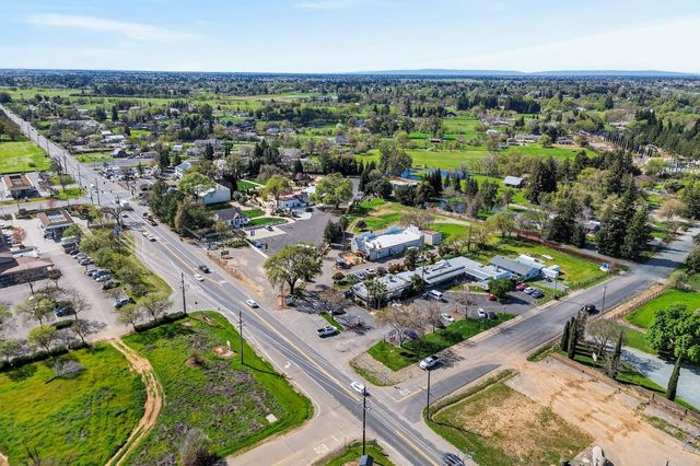 10400 Siefker Ct, Elk Grove, CA 95624