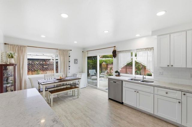 5075 Abuela Dr, San Diego, CA 92124