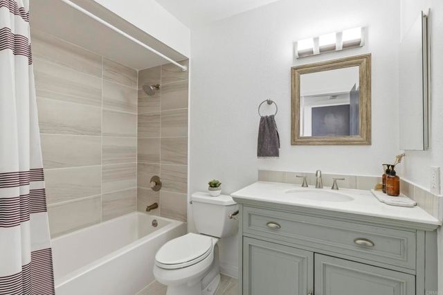 5075 Abuela Dr, San Diego, CA 92124