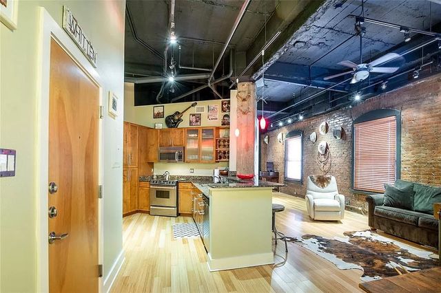 910 Houston Street 604, Fort Worth, TX 76102