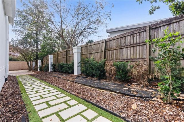 122 S Mcgregor Avenue, Mobile, AL 36608