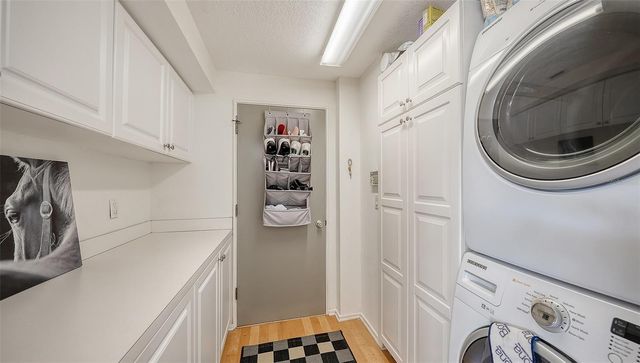 200 COCOANUT AVENUE 4, Sarasota, FL 34236