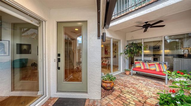 200 COCOANUT AVENUE 4, Sarasota, FL 34236