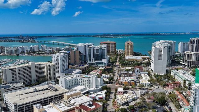 200 COCOANUT AVENUE 4, Sarasota, FL 34236