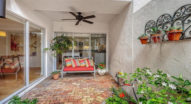 200 COCOANUT AVENUE 4, Sarasota, FL 34236