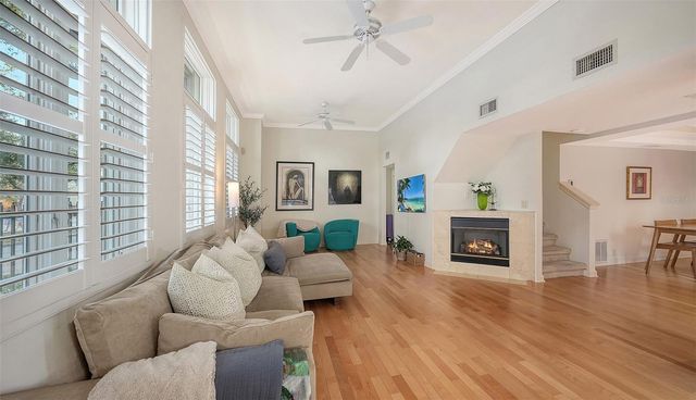 200 COCOANUT AVENUE 4, Sarasota, FL 34236