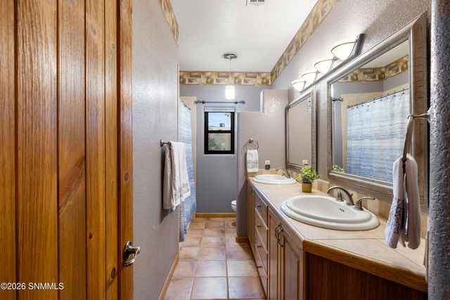 5025 Silverton Court, Las Cruces, NM 88011