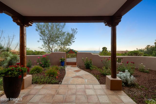 5025 Silverton Court, Las Cruces, NM 88011