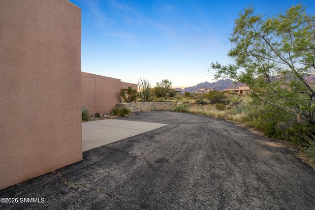 5025 Silverton Court, Las Cruces, NM 88011