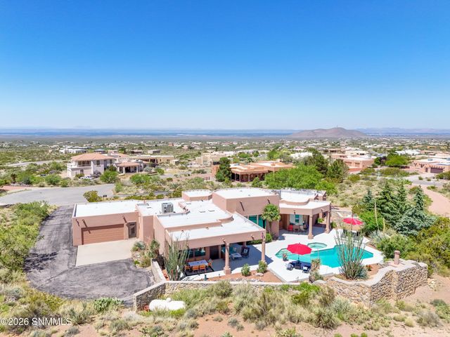 5025 Silverton Court, Las Cruces, NM 88011