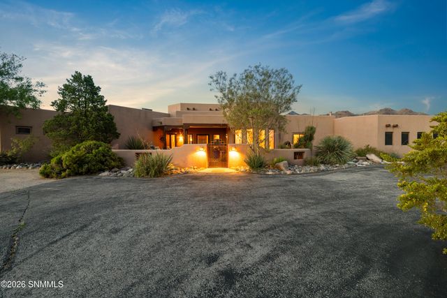 5025 Silverton Court, Las Cruces, NM 88011