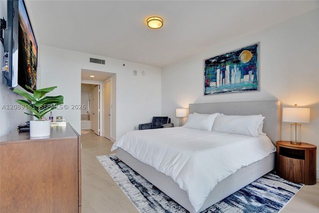 400 Alton Rd 1505, Miami Beach, FL 33139