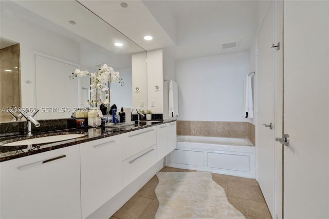 400 Alton Rd 1505, Miami Beach, FL 33139