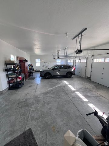 2437 N 2950 W, Plain City, UT 84404