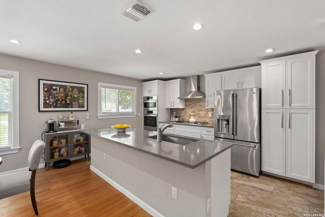 119 Blakeley Dr, San Antonio, TX 78209