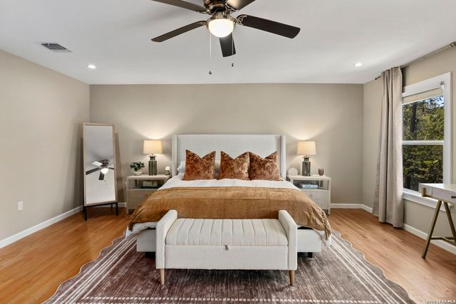 119 Blakeley Dr, San Antonio, TX 78209