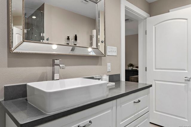 119 Blakeley Dr, San Antonio, TX 78209