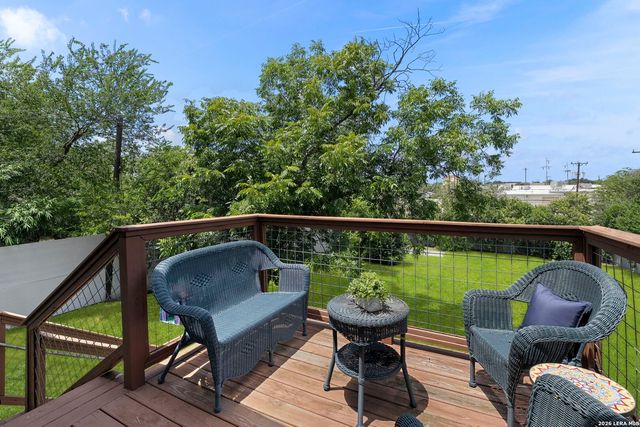 119 Blakeley Dr, San Antonio, TX 78209