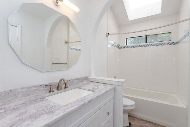 5590 Spring Valley Road F206, Dallas, TX 75254