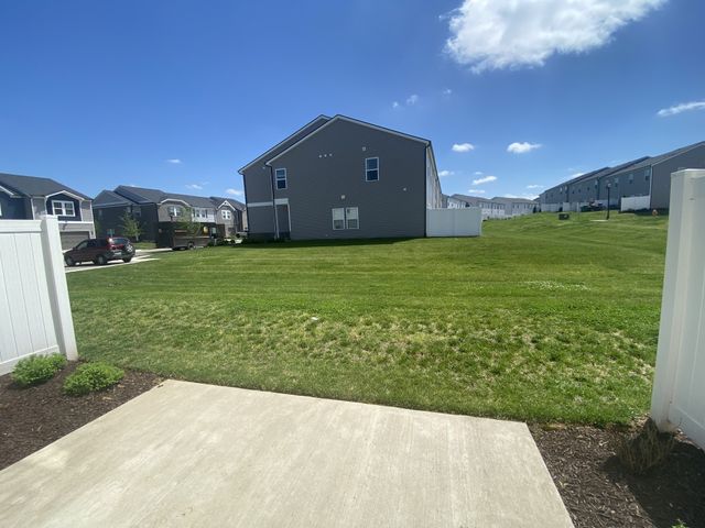 1550 Olympic Ln, Lebanon, TN 37087