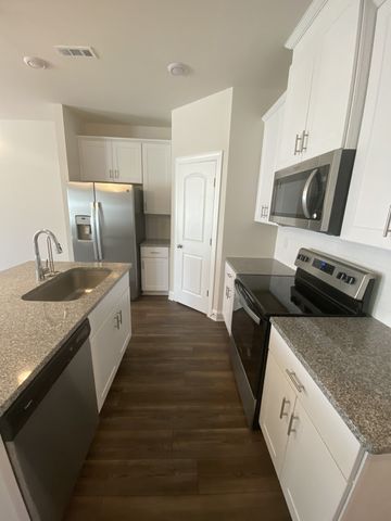 1550 Olympic Ln, Lebanon, TN 37087