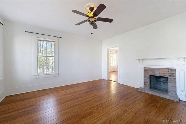 940 NE 4th Avenue, Crystal River, FL 34428