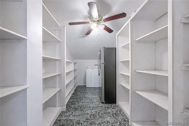 940 NE 4th Avenue, Crystal River, FL 34428