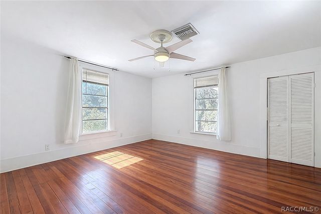 940 NE 4th Avenue, Crystal River, FL 34428