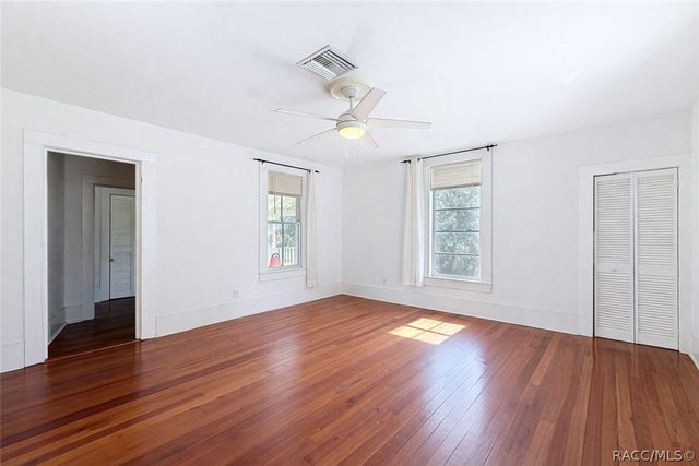 940 NE 4th Avenue, Crystal River, FL 34428